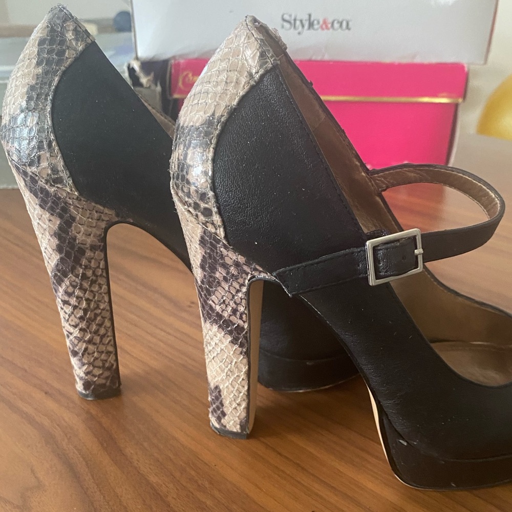BCBG python and black platform heels